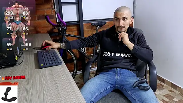 Snapshot of Marck_Muscle chatting on November 29, 2025, 2:58 am Marck Muscle online show from November 29, 2025, 2:58 am