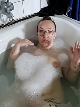 Snapshot of Isabella_Geney chatting on October 10, 2025, 12:59 pm Isabella Geney online show from October 10, 2025, 12:59 pm