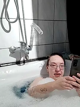 Snapshot of Isabella_Geney chatting on February 21, 2026, 5:58 pm Isabella Geney online show from February 21, 2026, 5:58 pm