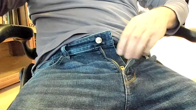 massive cum online show from December 19, 2024, 4:57 pm