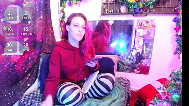 Snapshot of EverlyEster chatting on December 14, 2024, 9:51 am EverlyEster online show from December 14, 2024, 9:51 am