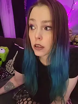 Snapshot of EverlyEster chatting on February 22, 2026, 10:58 am EverlyEster online show from February 22, 2026, 10:58 am