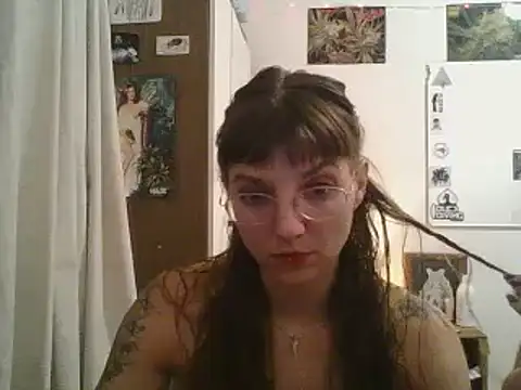 Snapshot of SweetyBabyDemon chatting on December 1, 2024, 10:21 pm SweetyBabyDemon online show from December 1, 2024, 10:21 pm
