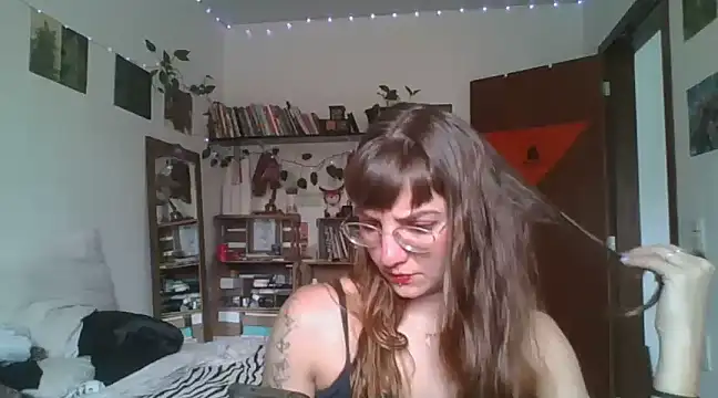 Snapshot of SweetyBabyDemon chatting on December 11, 2024, 1:17 pm SweetyBabyDemon online show from December 11, 2024, 1:17 pm