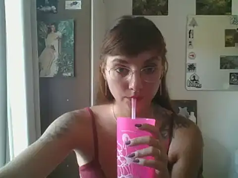 Snapshot of SweetyBabyDemon chatting on January 18, 2025, 6:43 pm SweetyBabyDemon online show from January 18, 2025, 6:43 pm