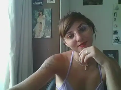 Snapshot of SweetyBabyDemon chatting on February 5, 2025, 5:53 pm SweetyBabyDemon online show from February 5, 2025, 5:53 pm