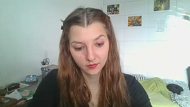 SweetyBabyDemon online show from November 8, 2025, 1:11 pm