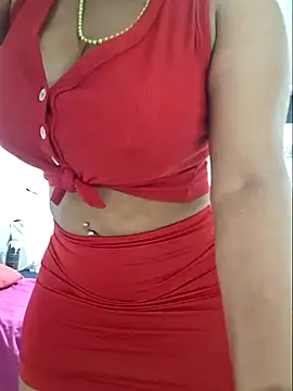 gatadeojosclaros online show from October 3, 2025, 2:08 am