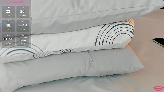 Snapshot of BrianaHazel chatting on October 22, 2025, 12:44 am BrianaHazel online show from October 22, 2025, 12:44 am