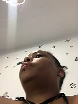 Snapshot of BrianaHazel chatting on December 19, 2025, 12:50 am BrianaHazel online show from December 19, 2025, 12:50 am