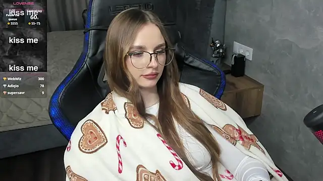 MCfly 11 online show from February 7, 2026, 10:19 am