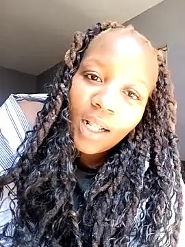 Snapshot of ThaBundaa chatting on February 16, 2026, 11:06 am ThaBundaa online show from February 16, 2026, 11:06 am