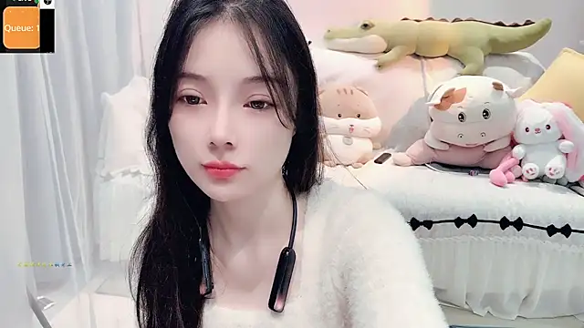 Snapshot of AKiKi711 chatting on October 23, 2025, 3:33 pm AKiKi711 online show from October 23, 2025, 3:33 pm