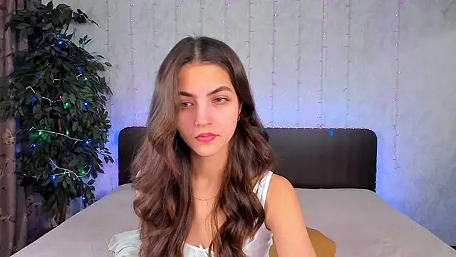 Milana Crystal  online show from February 2, 2025, 8:02 am