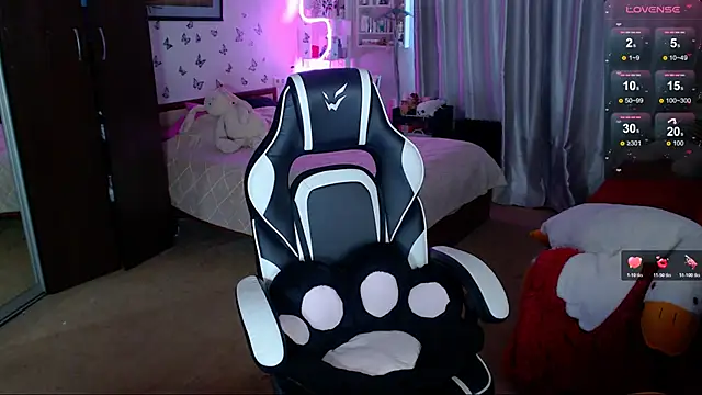 Sidney blush online show from March 26, 2026, 4:51 am