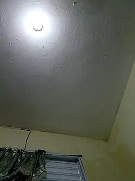 Snapshot of lapercataa chatting on October 24, 2025, 6:04 pm lapercataa online show from October 24, 2025, 6:04 pm