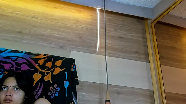 Cori Paige online show from October 29, 2025, 4:04 am