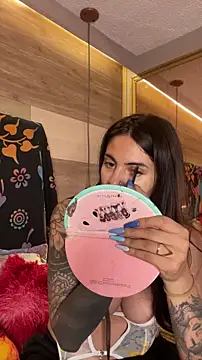 Snapshot of Cori_Paige chatting on December 15, 2025, 10:25 pm Cori Paige online show from December 15, 2025, 10:25 pm