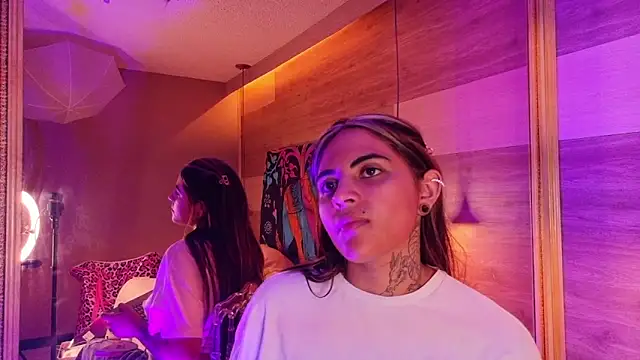 Snapshot of Cori_Paige chatting on February 27, 2026, 4:12 am Cori Paige online show from February 27, 2026, 4:12 am