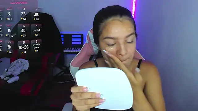 jessi and boy online show from February 2, 2026, 2:43 am