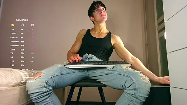 ChristianLevine  online show from December 16, 2025, 5:23 am