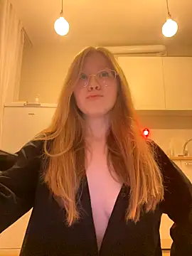 Eva Weyne online show from December 3, 2024, 7:22 pm