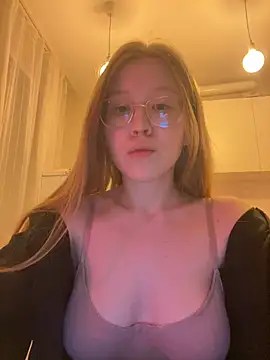 Eva Weyne online show from December 28, 2024, 4:52 pm