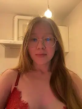 Eva Weyne online show from December 29, 2024, 6:05 pm