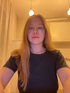 Eva Weyne online show from September 14, 2025, 7:46 pm