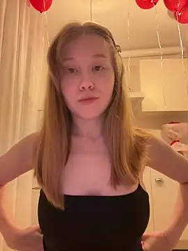 Eva Weyne online show from March 29, 2026, 9:26 pm