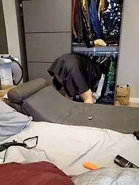 Esmertarcinim online show from March 12, 2025, 7:59 pm