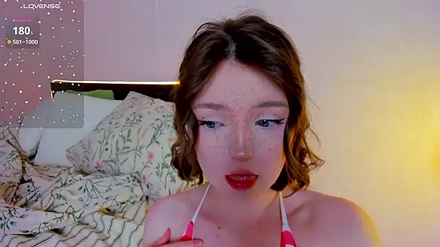 lexxxxxxi online show from February 25, 2026, 6:17 pm