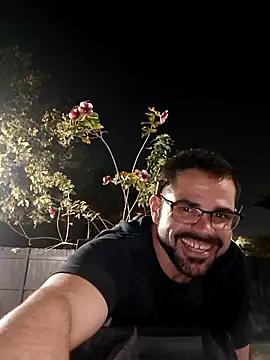 Snapshot of Zander823 chatting on February 16, 2026, 2:07 am Zander823 online show from February 16, 2026, 2:07 am