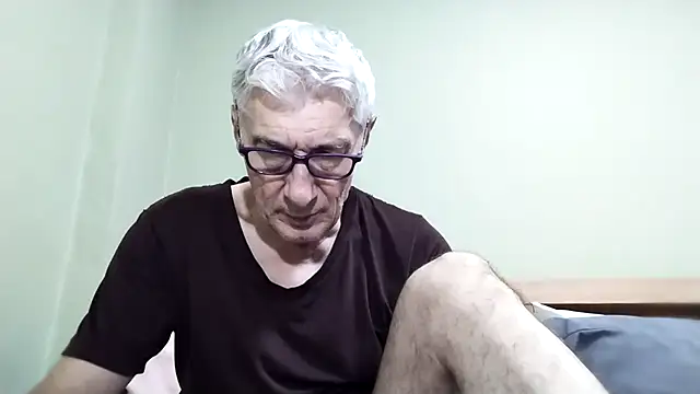 BIGUNCUTHARDCOCK online show from October 31, 2025, 1:17 am