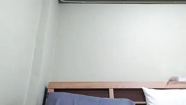 BIGUNCUTHARDCOCK online show from December 3, 2025, 12:29 am