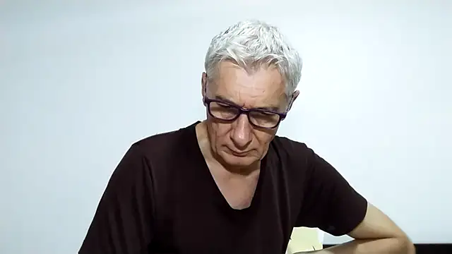 BIGUNCUTHARDCOCK online show from February 18, 2026, 1:01 am