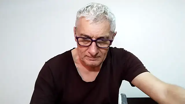 BIGUNCUTHARDCOCK online show from February 28, 2026, 1:28 am