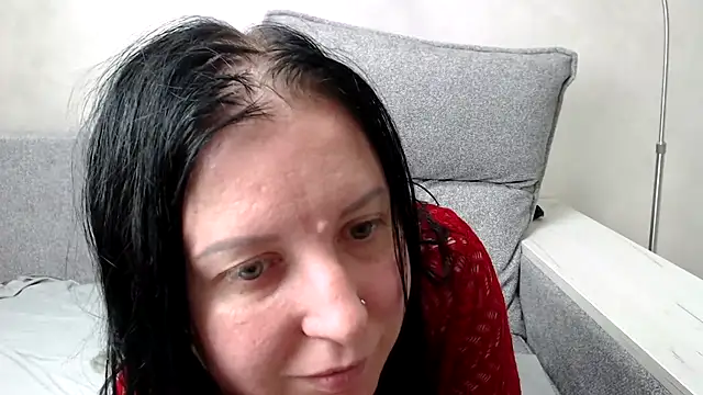 Snapshot of Longhairgirl chatting on October 20, 2025, 4:29 pm Longhairgirl online show from October 20, 2025, 4:29 pm