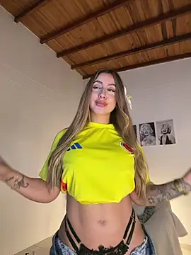 Sarapalmer1 online show from June 17, 2026, 9:49 pm