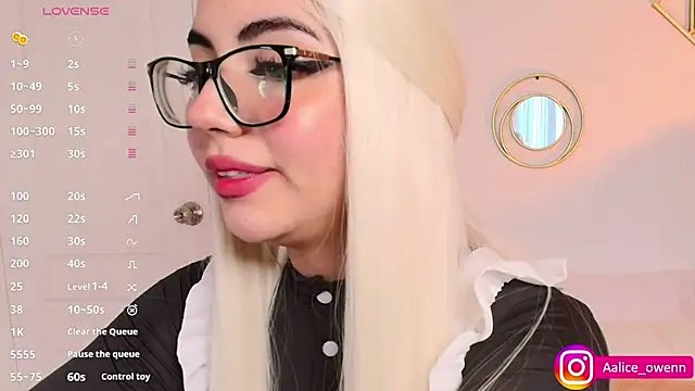 Aliceowenn online show from March 15, 2025, 9:05 pm