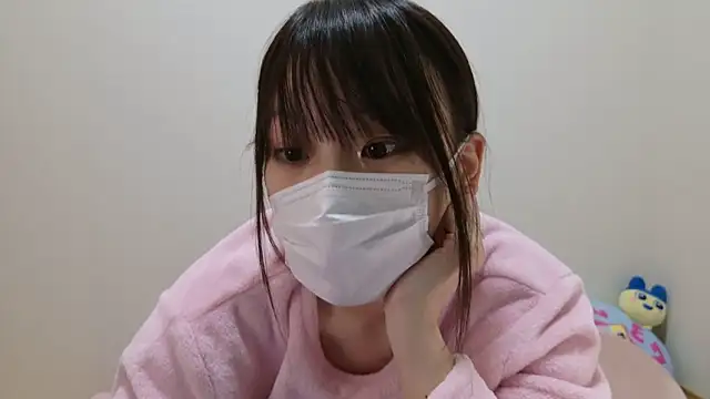 Snapshot of hi---chan- chatting on January 13, 2025, 11:06 pm hi---chan- online show from January 13, 2025, 11:06 pm