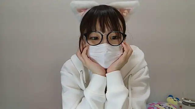 Snapshot of hi---chan- chatting on January 30, 2025, 12:50 am hi---chan- online show from January 30, 2025, 12:50 am