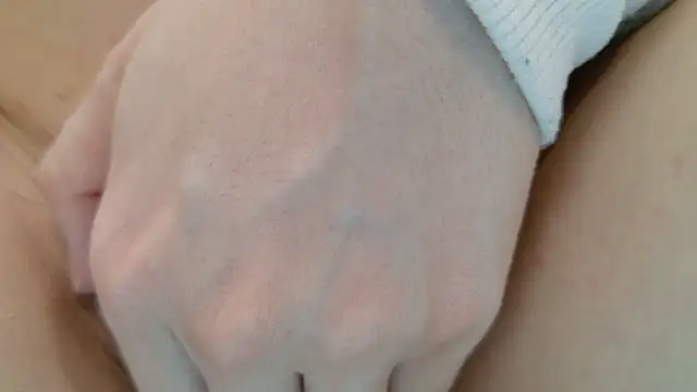 Snapshot of hi---chan- chatting on March 11, 2025, 12:54 am hi---chan- online show from March 11, 2025, 12:54 am