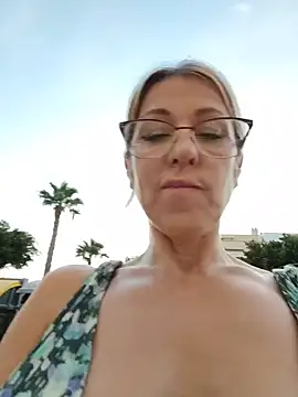 Snapshot of blondyruby chatting on June 29, 2026, 7:14 pm blondyruby online show from June 29, 2026, 7:14 pm