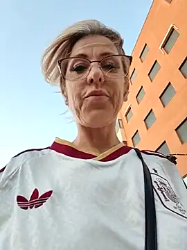Snapshot of blondyruby chatting on July 10, 2026, 7:16 pm blondyruby online show from July 10, 2026, 7:16 pm