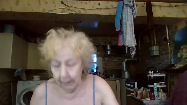  Estelitta 5 online show from December 21, 2025, 11:06 am