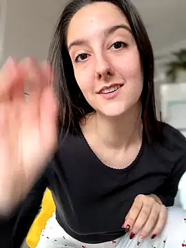  Juliette online show from November 19, 2025, 9:53 am