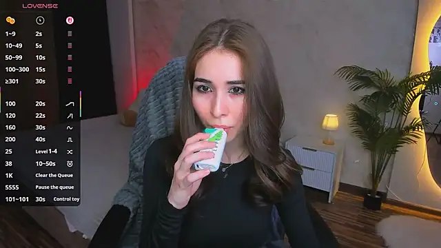 Snapshot of ashleyro1 chatting on March 1, 2026, 1:24 pm ashleyro1 online show from March 1, 2026, 1:24 pm