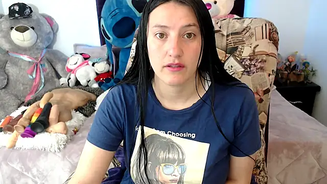 Lorenahot 06 online show from November 6, 2025, 7:59 pm