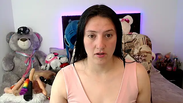 Lorenahot 06 online show from November 14, 2025, 7:45 pm